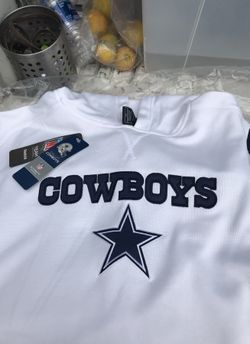 New - Size Large Cowboys hoodie