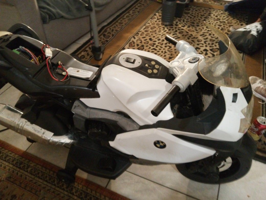 BMW Electric Pocket Bike