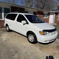 2001 Toyota Sienna
