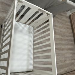 White Portable And Folding Crib With Mattress 