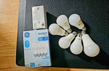 LED Light Bulbs Mixed Lot