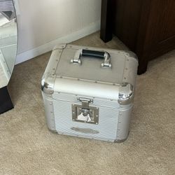 Container