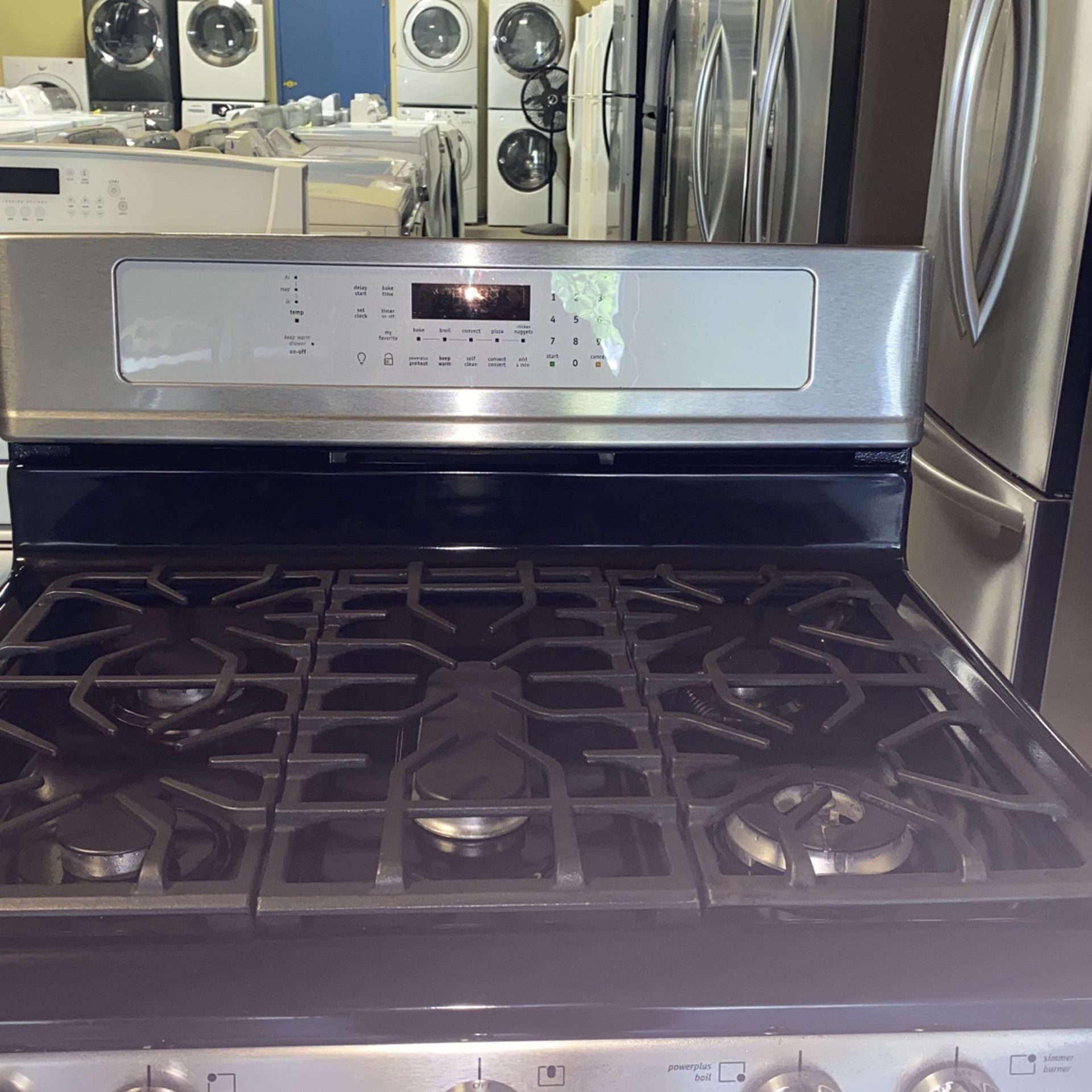 Frigidaire Gas Stove Stainless Steel for Sale in Waukegan, IL OfferUp