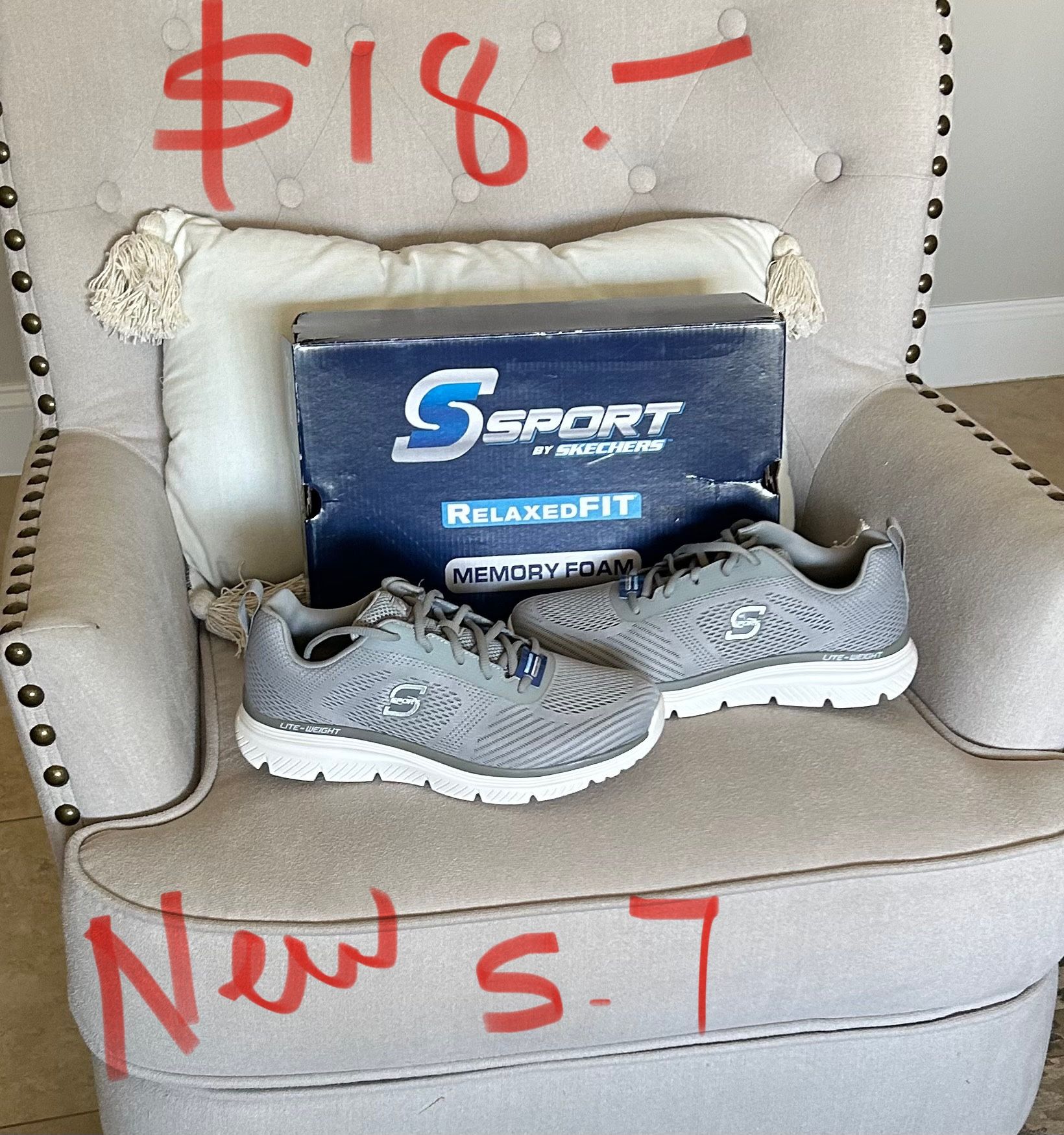 Sketchers/shoes Size 7