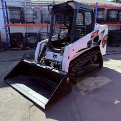 2019 Bobcat T450 skid steer