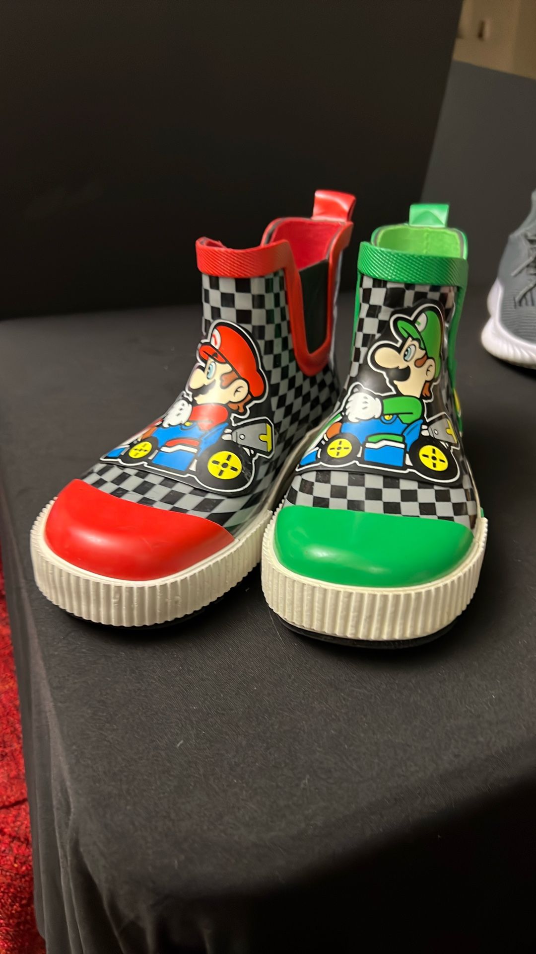 Super Mario Kids Rain Boots Size 1
