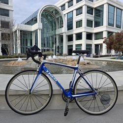 19.5 lb. All-Carbon Trek Madone 4.5 Racing Bike