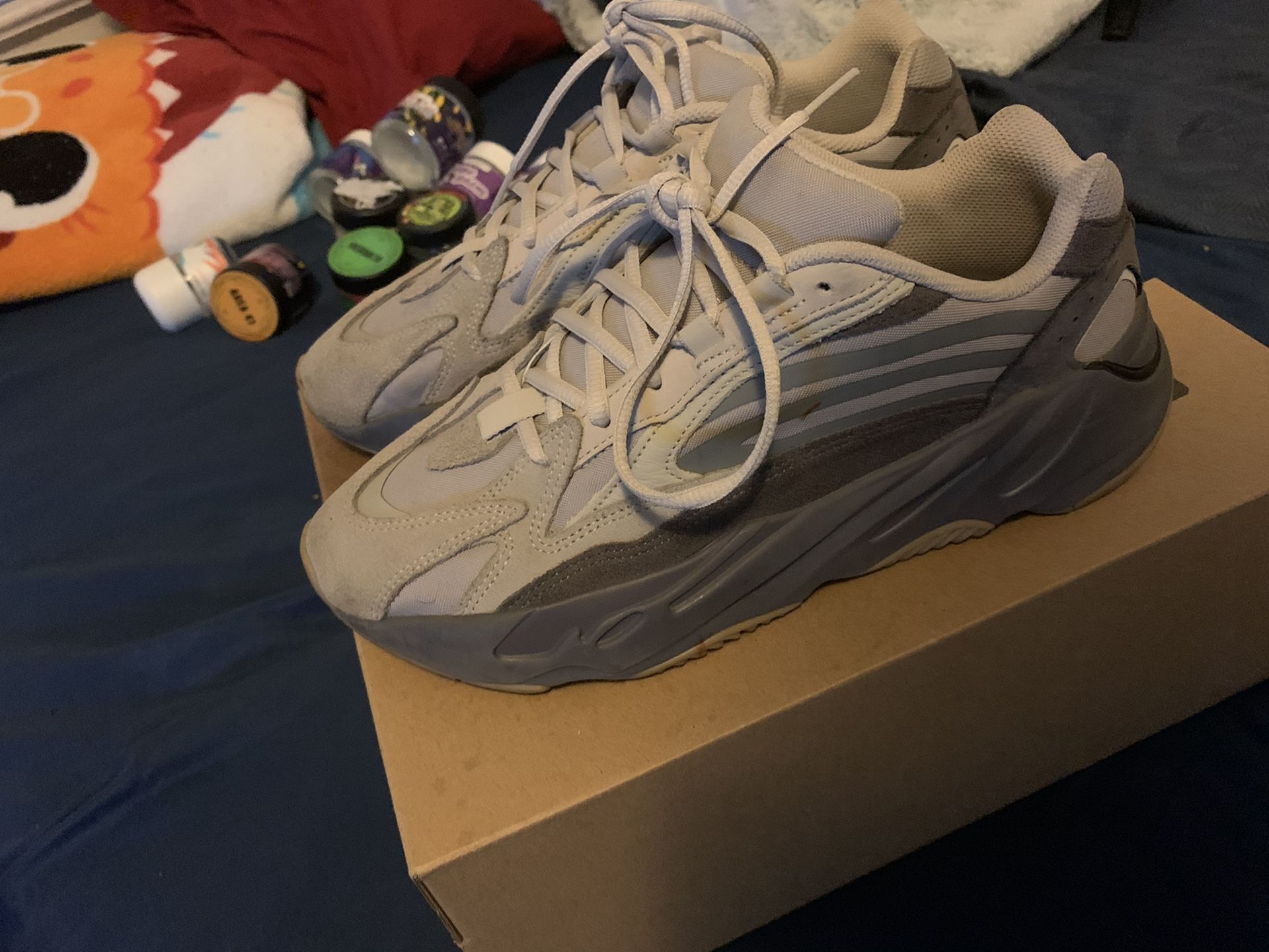 Yeezy 700 Tephra V2