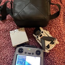 DJI Mini 4 Pro Fly More Combo w/ RC 2 + 3 Batteries – Clean