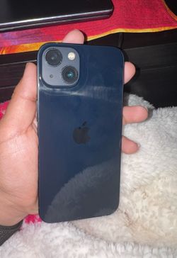 iPhone 13 128GB Midnight Blue - Fully Unlocked