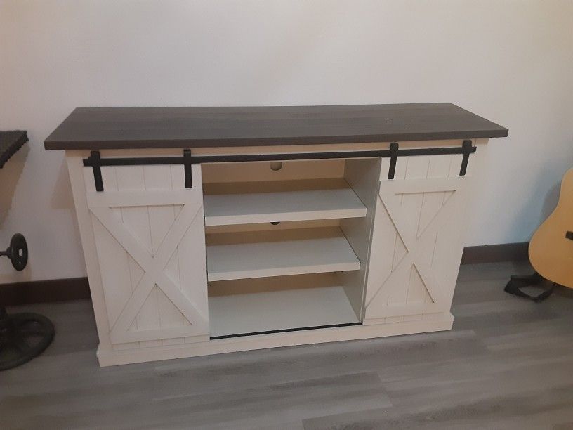 TV Table Farmhouse