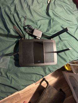 Router Linksys Max-Stream AC2600