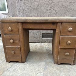 Free Desk