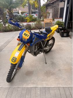 2006 husqvarna TE 450 Dirtbike