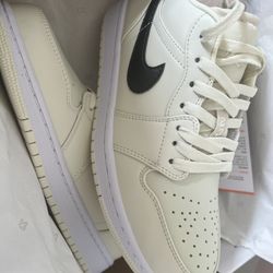 Jordan 1 Low