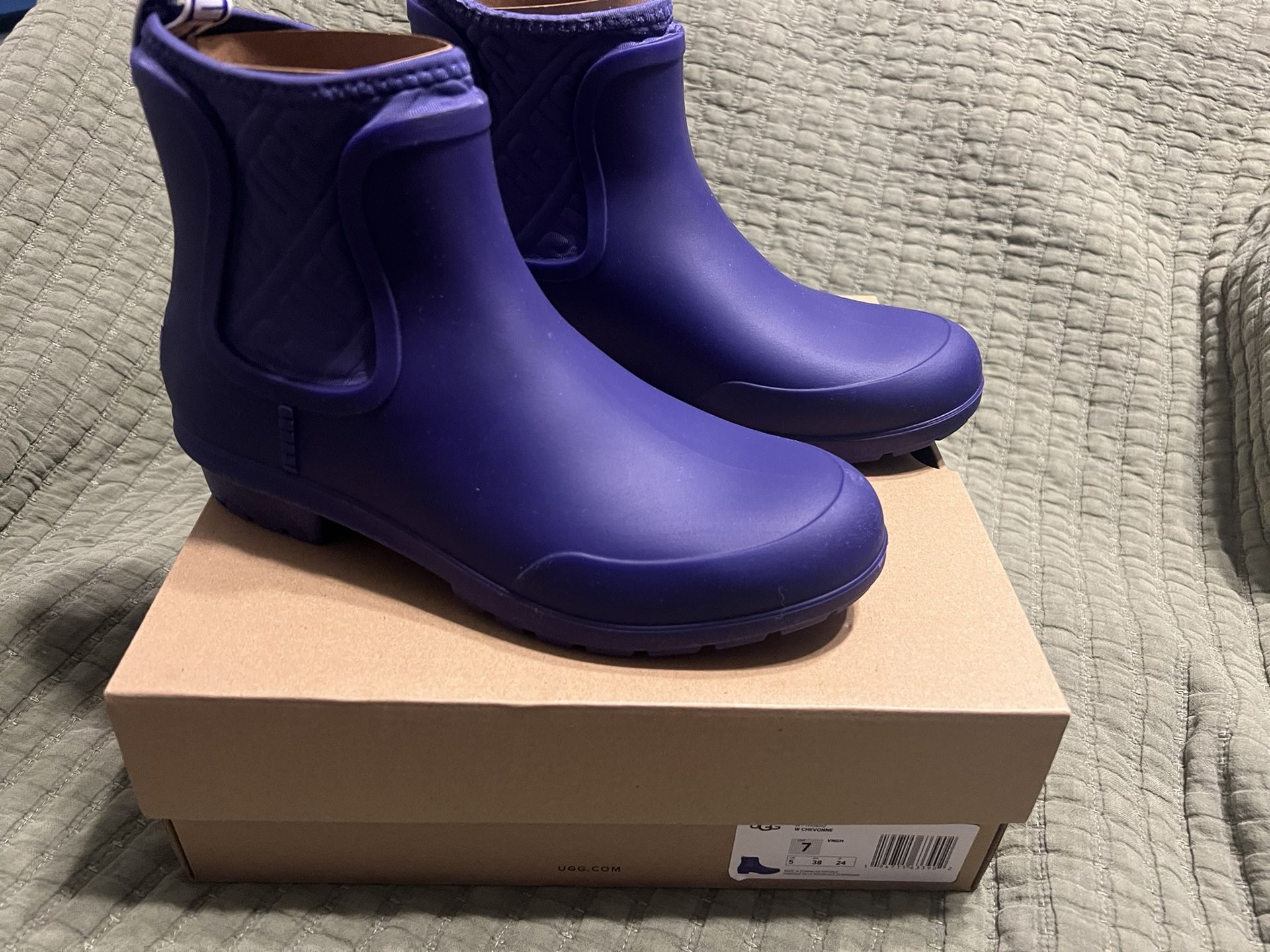 UGG WATER BOOTS