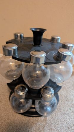 Rotating spice organizer