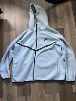Nike tech