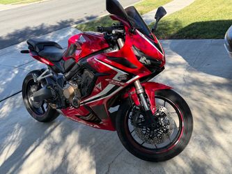 Honda CBR650R