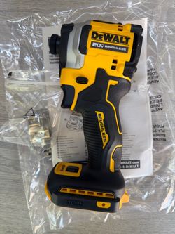 Milwaukee ATOMIC 20V MAX Cordless Brushless Compact 1/4 in. Impact Driver (Tool Only)