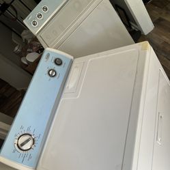 Whirlpool Signature Washer & Dryer Set