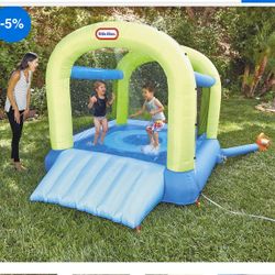 Little Tikes Splash n' Spray Indoor/Outdoor 2-in-1 / Bounce House 