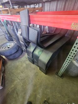 TRAILER PARTS NEW TIRES,AXLE,FENDERS,LIGHTS,TOOL,SCISSOR HOIST, PISTON HYDRAULIC, BOX,BRAKES,AND