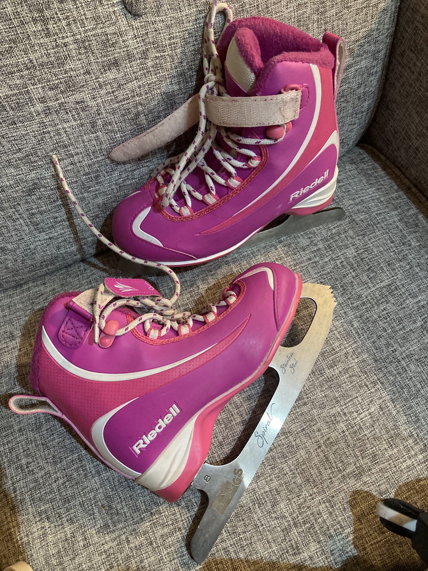 Riedell Figure Skates Girls Size 13