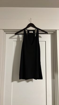 Aritzia Babaton Sleeveless Blouse