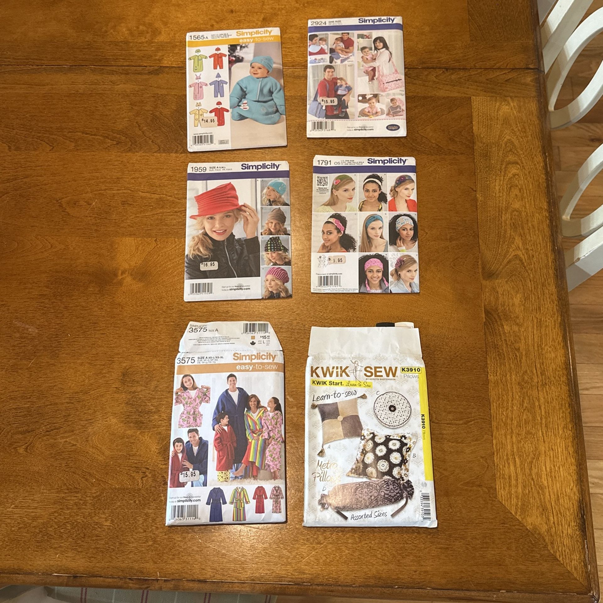 Washington Pattern Total Of Six Sewing Patterns for Sale in Tacoma, WA - OfferUp