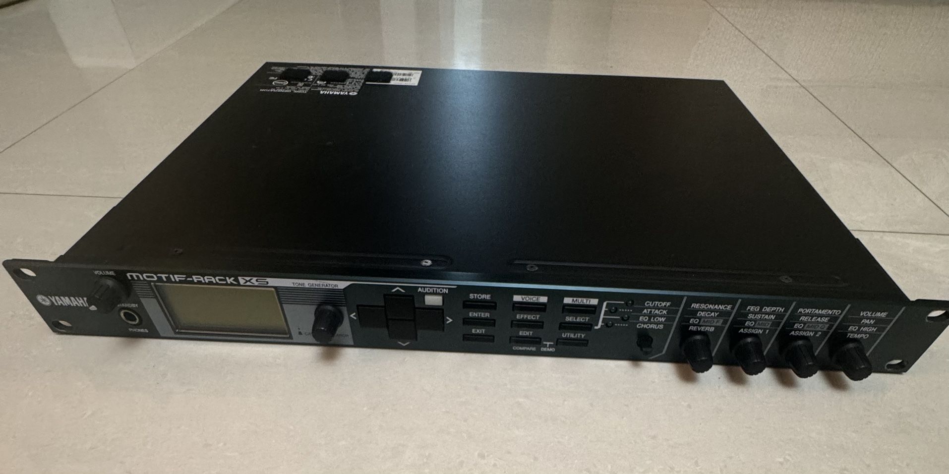 Motif XS Rack