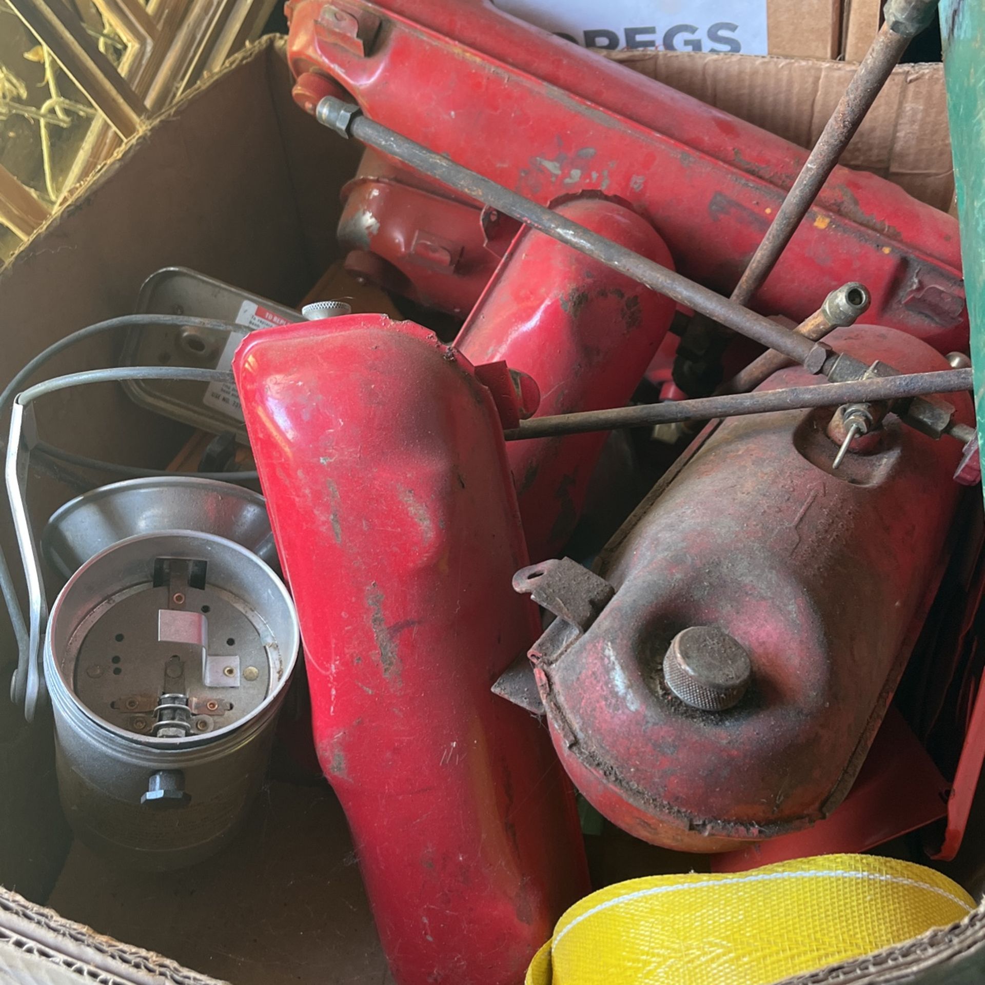 Colman Stoves and Lanterns Lots Of Parts For All