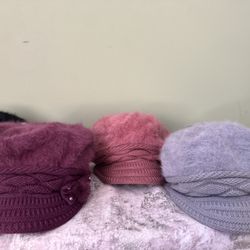 Women’s Hat With Brim