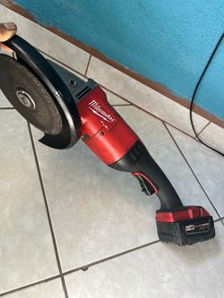 Esmeriladora inalámbrica M18 18v brushless fuel