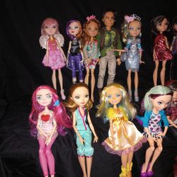 18 Ever After High Dolls!