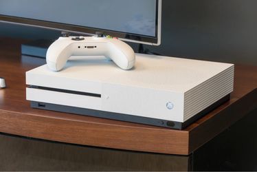 Microsoft Xbox One S Console with Controller