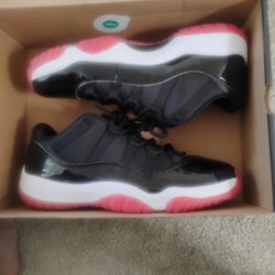 Jordan 11 Bred Low Size 12