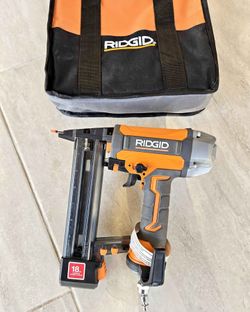 RIDGID Pneumatic 18 Guage Narrow Crown Stapler