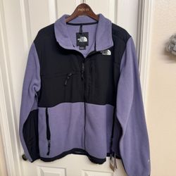 Brand new the north face men’s Denali jacket