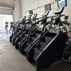 StairMaster SM916 Stepmills – Qty 4 | Commercial Grade