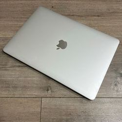 Apple Touchbar 13" Laptop 