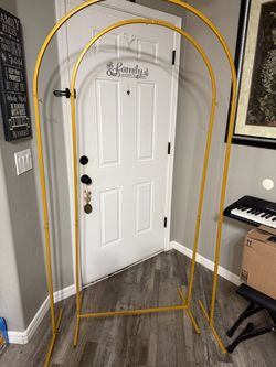 Metal arches