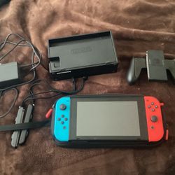 Nintendo Switch Mario Kart 8 Deluxe Edition 64gb