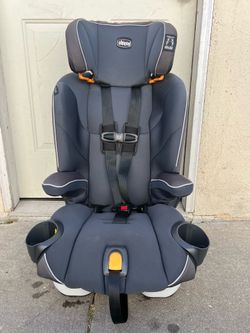 CHICCO MYFIT  BOOSTER CAR SEAT