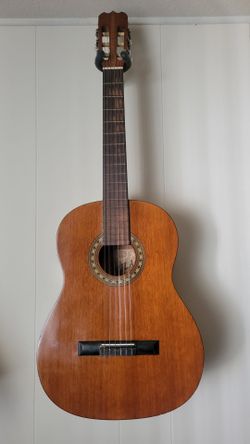 Classic Vintage Avila A7 guitar