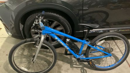 Trek wahoo blue