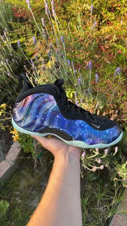 Nike galaxy foamposite size 13 men brand new