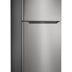 Insignia Refrigerator 