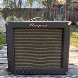 Vintage 1963 Ampeg Mercury Guitar Amp