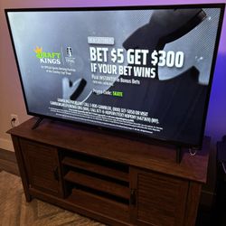 50” TCL Roku TV